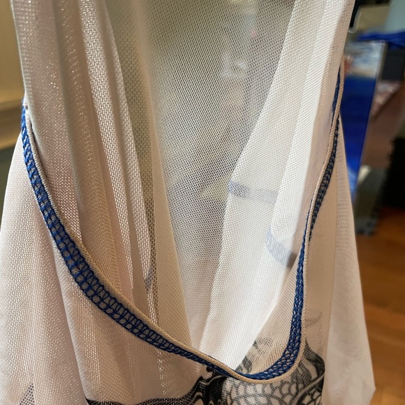 URBAN OUTFITTERS SOLD OUT MESH DRAGON TOP - Picture 3 of 5